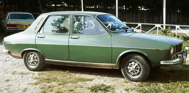 RENAULT R 12